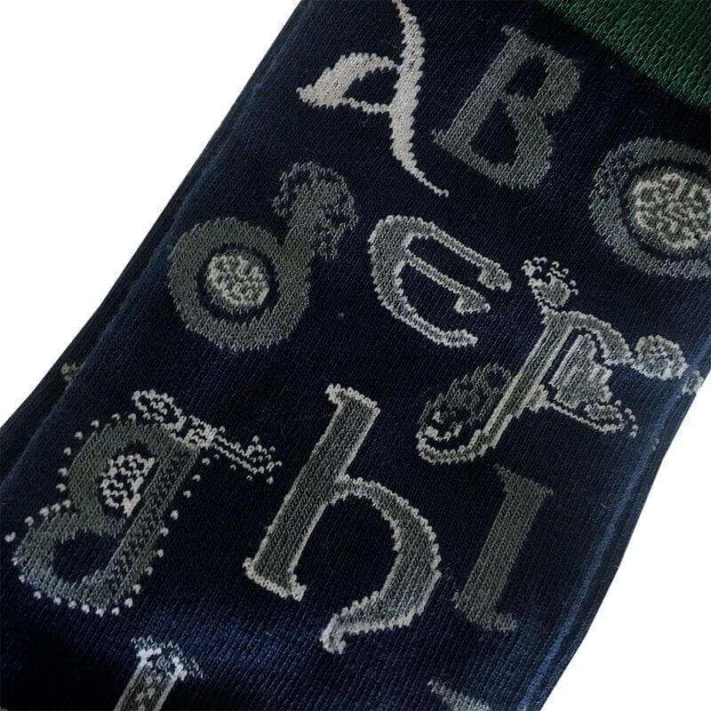 Irische Herrensocken mit keltischen Buchstaben