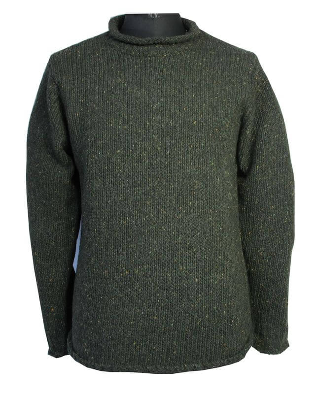 Irischer Tweedpullover mit kleinen Rollkragen. Grün meliert L