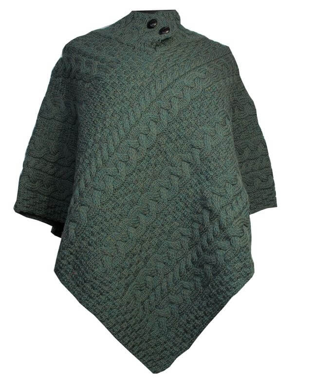 Gestrickter Damen Wollponcho aus Irland. Merinowolle Einheitsgröße